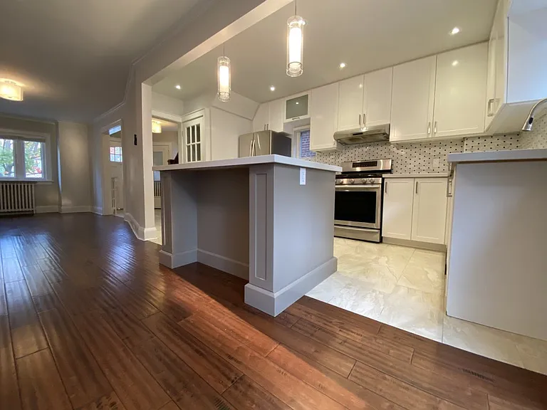 22 Lorindale Ave — Photo 7