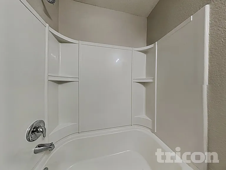 1404 Breanna Ln — Photo 15