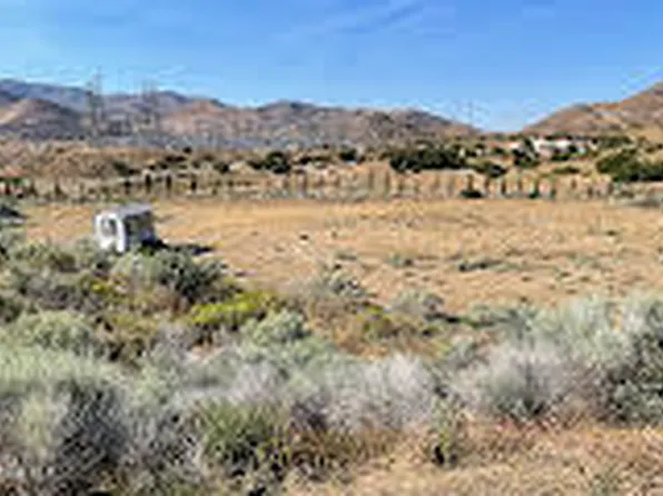 32952 Angeles Forest Hwy, Palmdale, CA 93550