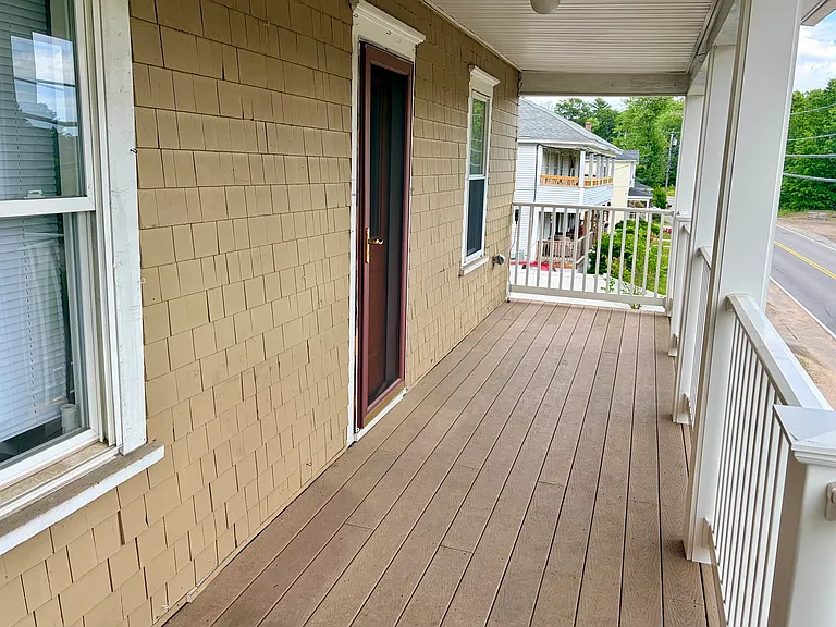 16 Railroad Ave #C — Photo 17