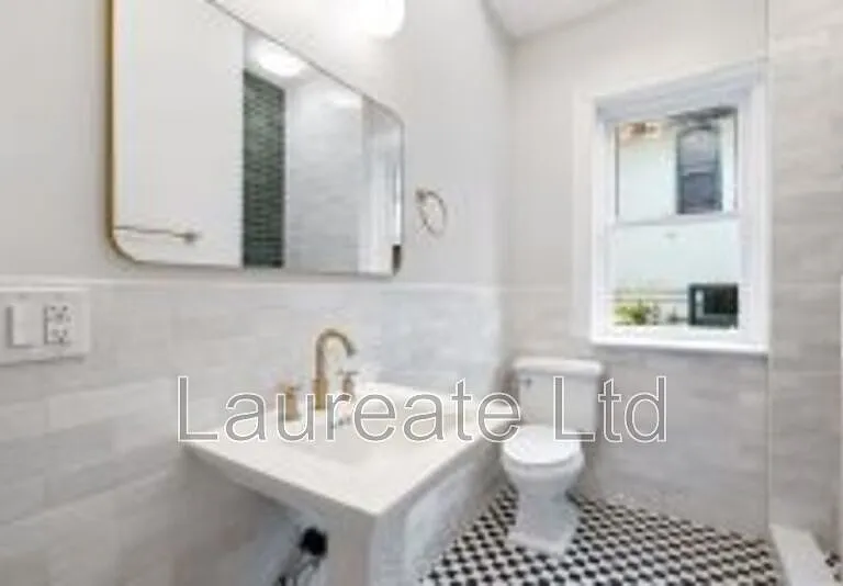 1126 N Lafayette St #1 — Photo 12