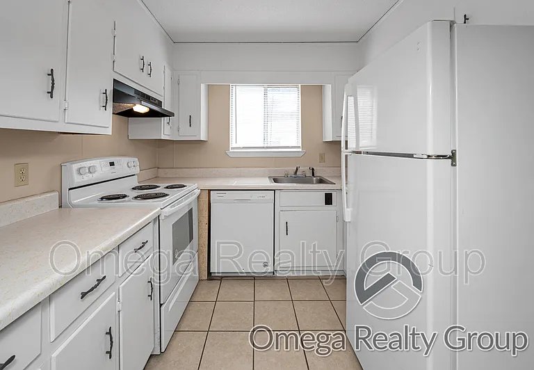 1604 14th Ave E #12 — Photo 7