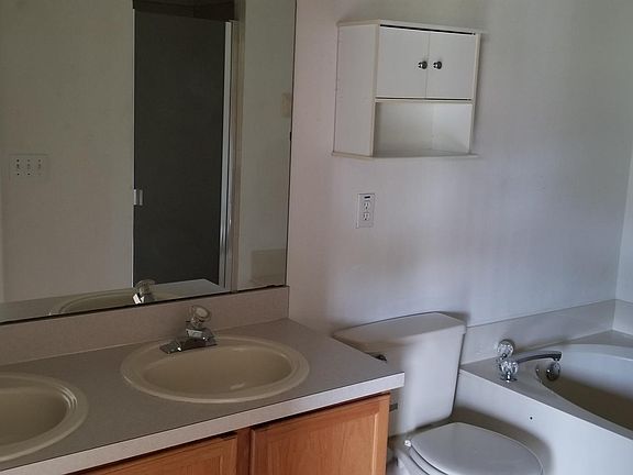 5th image of 533 Hardwood Cir