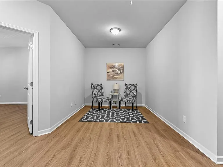 3229 Weyhill Way — Photo 17