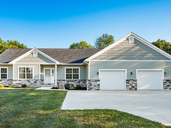 2nd image of 141 Sandpiper Dr