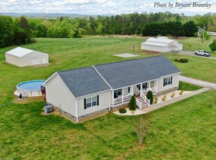 163 Edna Ln, Ararat, NC 27007