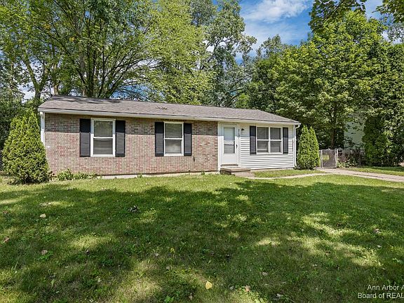 4th image of 2157 E Eden Ct