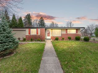 2817 Cumberland Dr, Ann Arbor, MI 48104