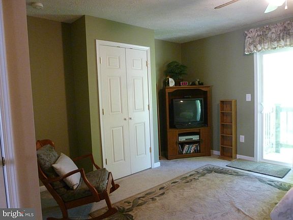 4th image of 12941 Mills Creek Dr