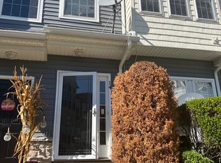 14 Teal Ct, Delanco, NJ 08075