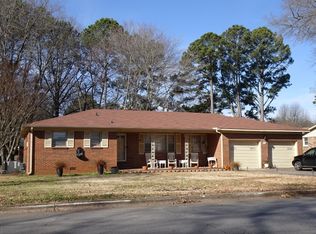 915 5th Ave SW, Decatur, AL 35601