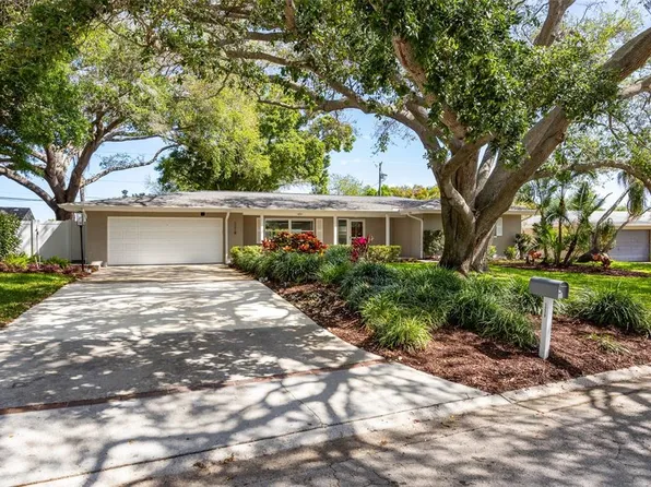 1218 Taylor Ave, Dunedin, FL 34698