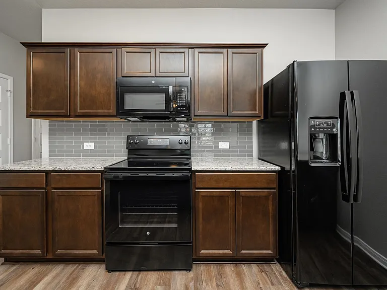 1129 Trellis Pass — Photo 15