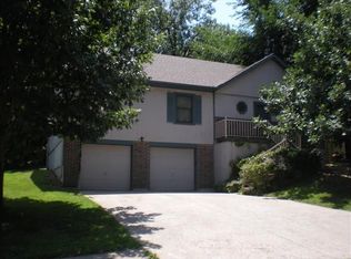 18407 E 26th Ct S, Independence, MO 64057