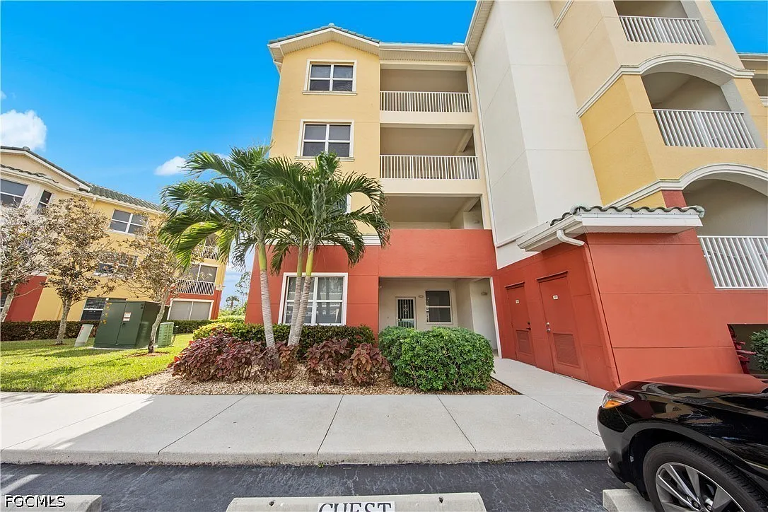 3 bed, 2.0 bath, 1848 sqft, $5,000 — Photo 3