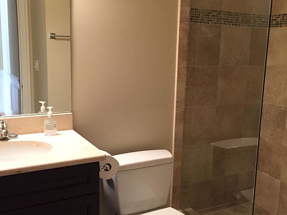 4th image of 2847 N Southport Ave APT 3N