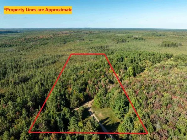 N1241 Old Plank Rd, Wetmore, MI 49895