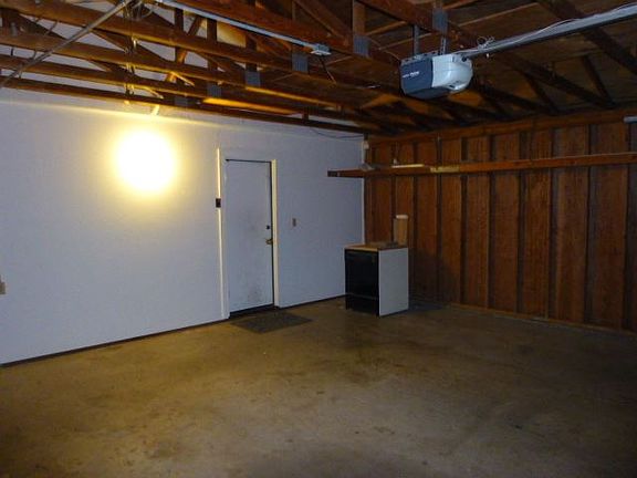 4th image of 12804 Roadrunner Dr