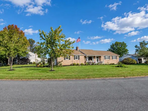 130 Onyx Ln, Gilbertsville, PA 19525