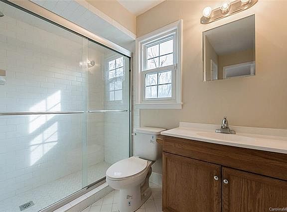 3rd image of 4632 Easthaven Dr