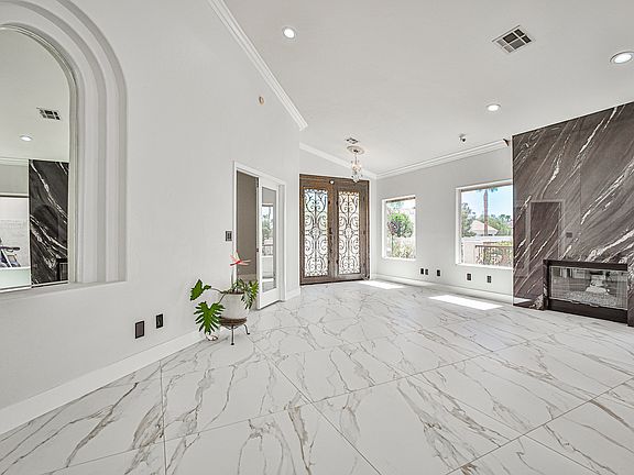 5th image of 2965 Harbor Cove Dr