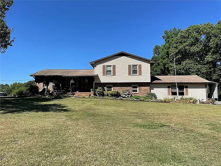 1112 Porter Rd — Photo 10