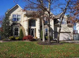 207 Peach Tree Ln, Egg Harbor Township, NJ 08234