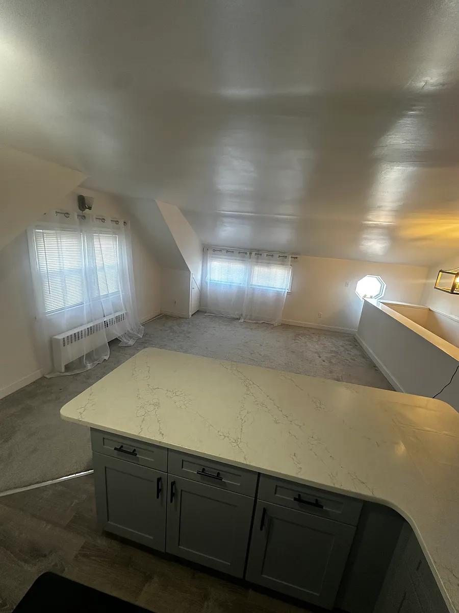 Building Photo - 134 McAdoo Ave #2