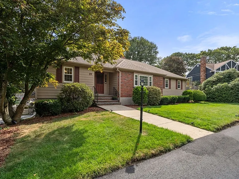 29 Anthony Ln — Photo 17