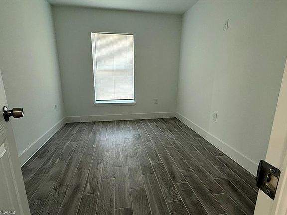 4th image of 4753-4755 26th ST SW