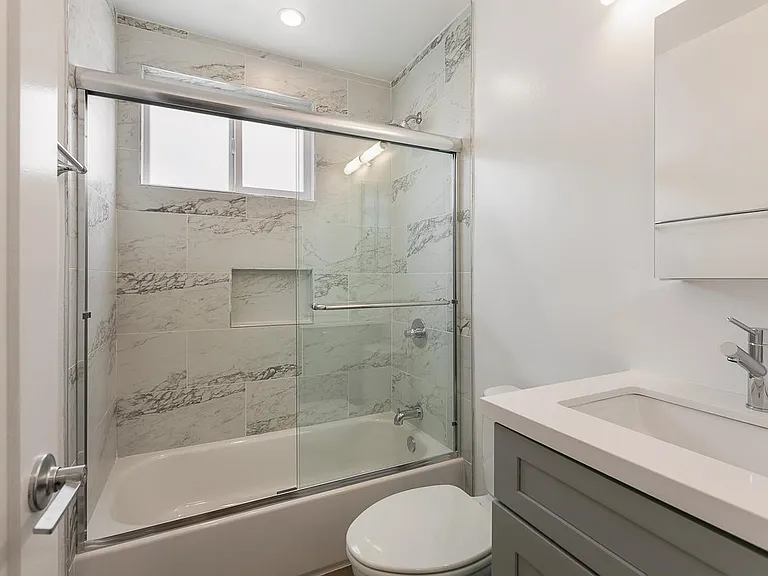 2401 S Sycamore Ave #6AA — Photo 8
