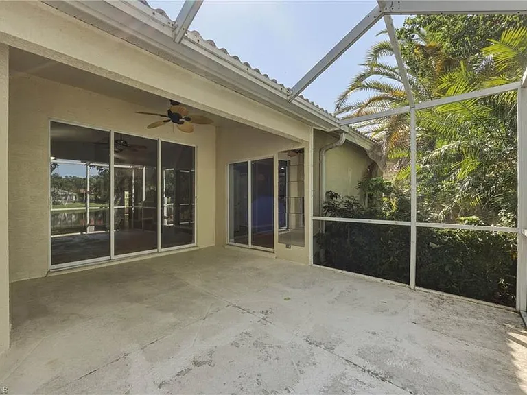 25925 Pebblecreek Dr — Photo 17