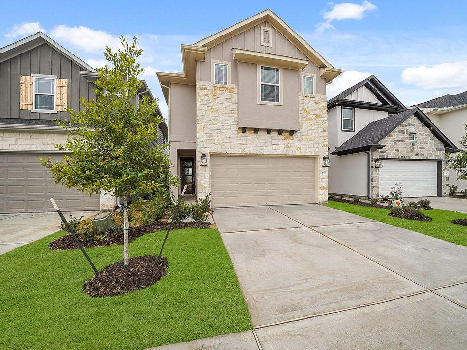 1st image of 2938 Park Hill Ln
