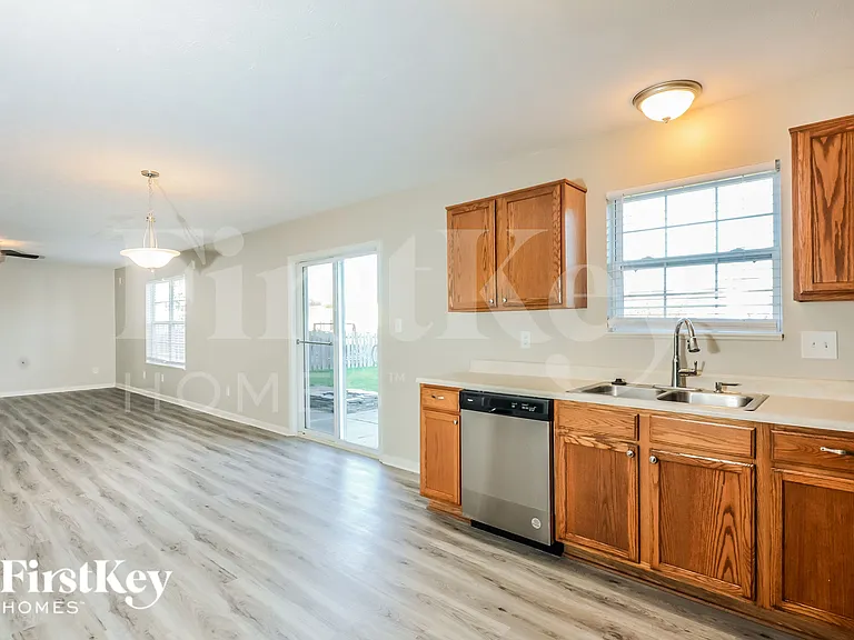 6868 W Odessa Way — Photo 6