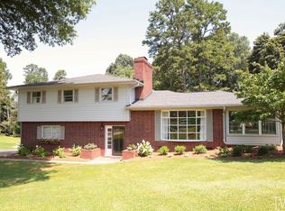 120 Peachtree St, Belmont, NC 28012
