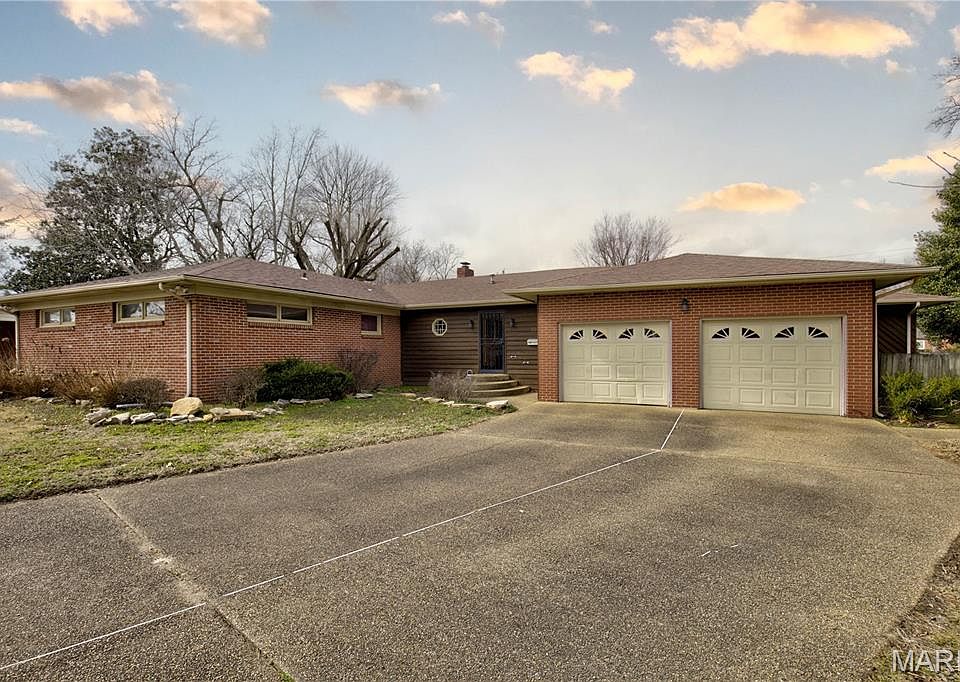 1st image of 307 Circle Dr