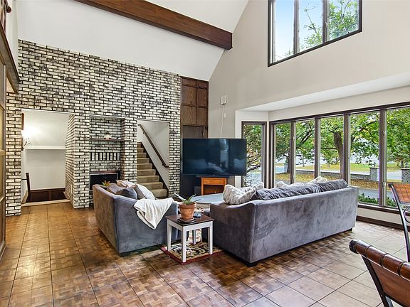 5th image of 341 W Hamilton Avenue
