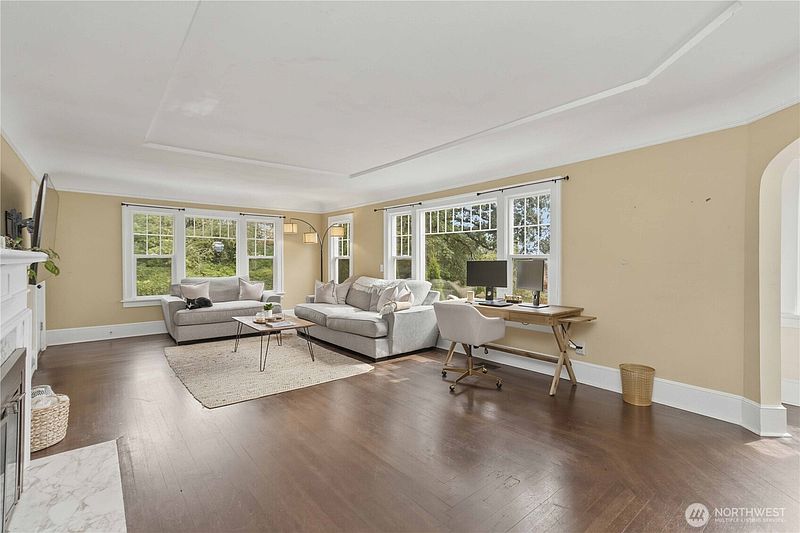 5th image of 103 NE Terrace Road