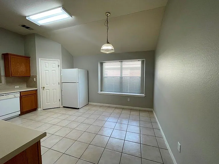 2305 Bakers Way — Photo 9