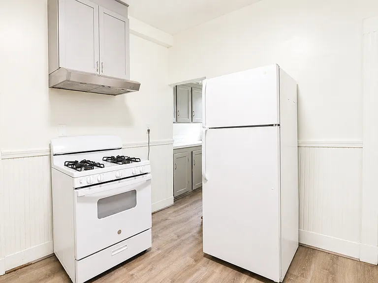 172 Hichborn St #1 — Photo 10