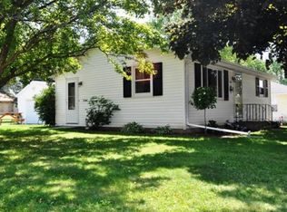 2301 N Idlewild Ct, Green Bay, WI 54303
