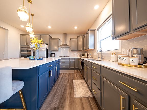 4th image of 8380 Abercrombie Ln