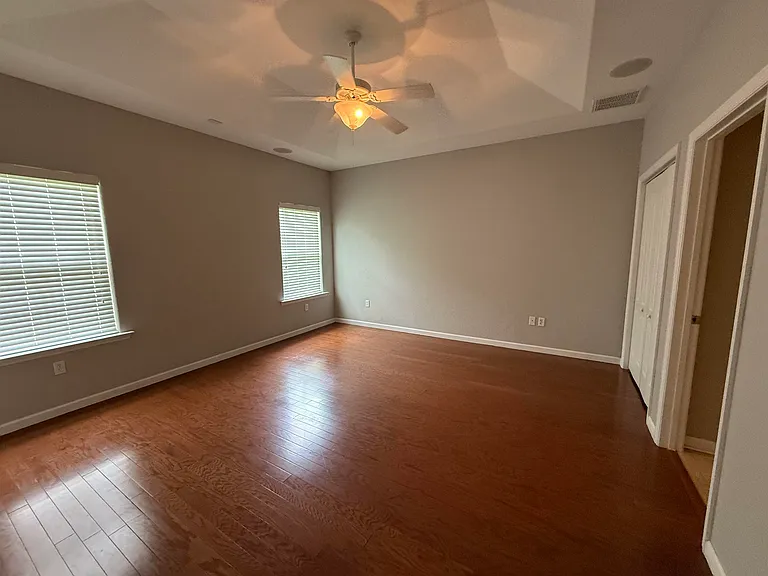 4203 Old Plantation Loop — Photo 8