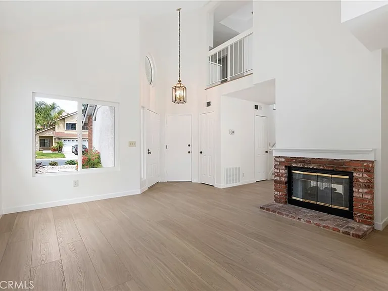 3854 Lost Springs Dr — Photo 10
