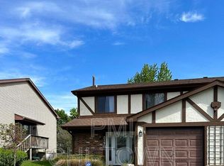2150 Wildwood Ln, Hanover Park, IL 60133