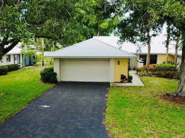 339 Pembroke Ln S #228, Venice, FL 34293