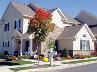 217 Weatherfield Pl, Lancaster, PA 17603