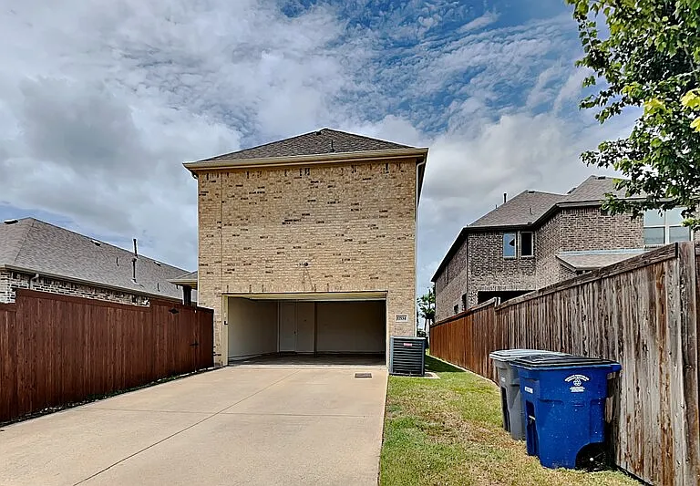 17534 Sequoia Dr — Photo 15