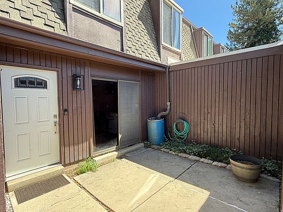 2nd image of 2982 N Marrcrest W