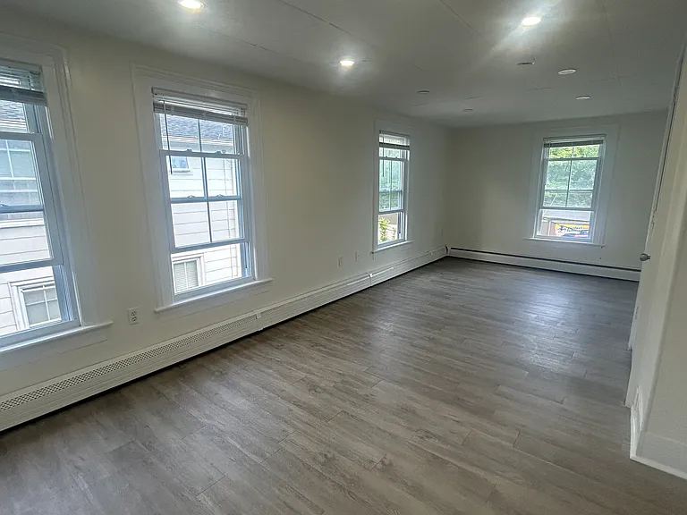 88 River St #2 — Photo 7